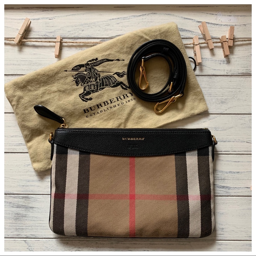 COPY - Burberry Peyton - House Check Crossbody Bag